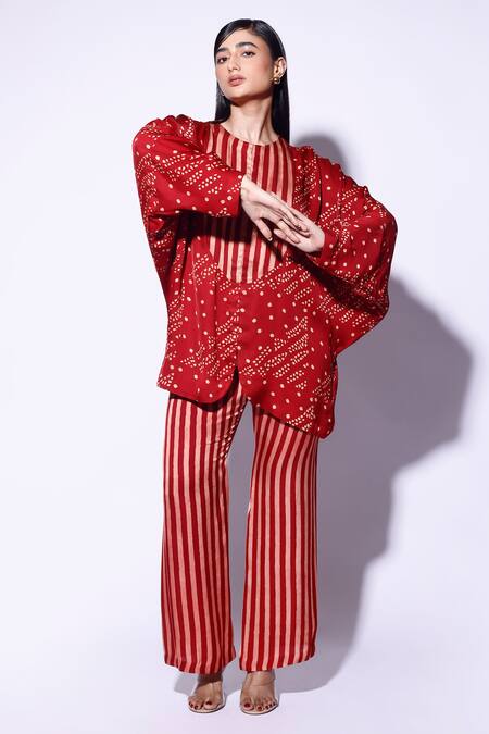 Kritika Murarka_Red Satin Embroidery Round Neck Bishop Sleeve Motif Print Top _at_Aza_Fashions
