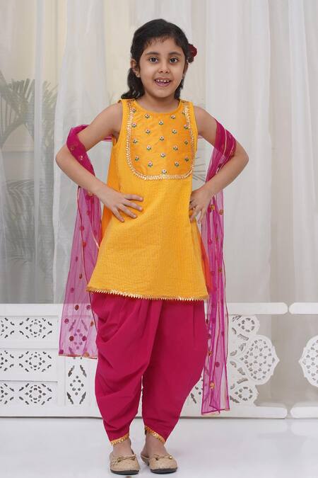 Shop Little Bansi Yellow Cotton Sequins, Embroidery Floral Kurta Set Online at Aza Fashions Shop_Little Bansi_Yellow Cotton Sequins, Embroidery Floral Kurta Set _Online_at_Aza_Fashions