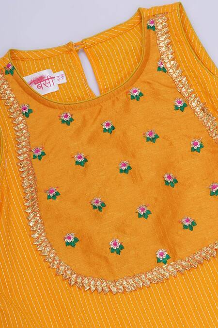 Shop Little Bansi Yellow Cotton Sequins, Embroidery Floral Kurta Set Shop_Little Bansi_Yellow Cotton Sequins, Embroidery Floral Kurta Set
