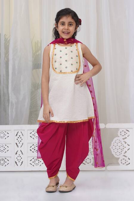 Buy_Little Bansi_Cream Cotton Sequins, Embroidery Floral Kurta Set _Online_at_Aza_Fashions