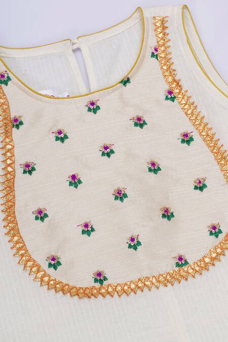 Little Bansi_Cream Cotton Sequins, Embroidery Floral Kurta Set _at_Aza_Fashions