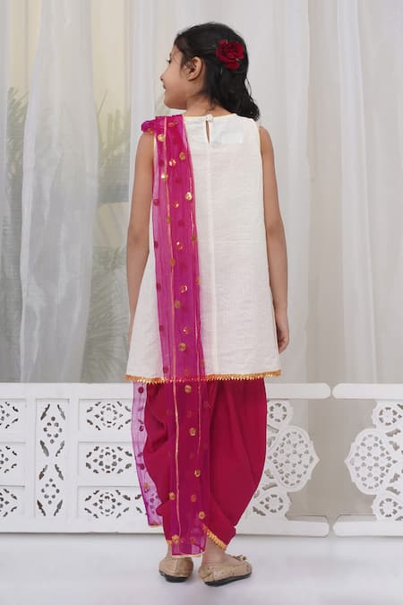 Little Bansi Floral Embroidered Kurta Set 