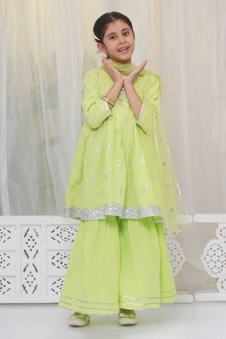 Buy_Little Bansi_Green Cotton Zari Embroidered Kurta Set_Online_at_Aza_Fashions