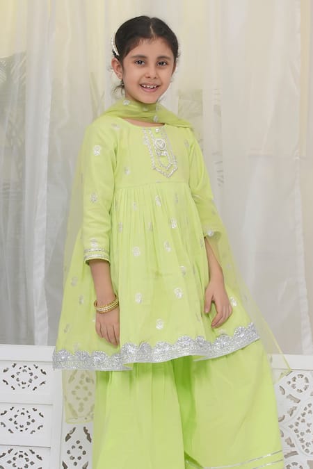Shop_Little Bansi_Green Cotton Zari Embroidered Kurta Set_Online_at_Aza_Fashions