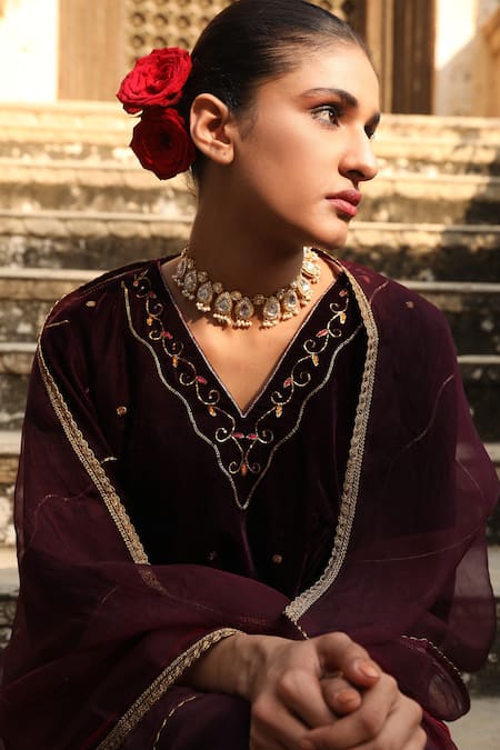 Trendy Tokari_Purple Velvet, Chiffon Sequins, Zari V-neck Embroidered Kurta Set _at_Aza_Fashions