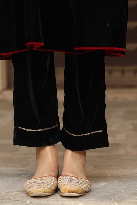 Trendy Tokari_Black Velvet Cut Work, Embroidery, Sequins V-neck A-line Kurta Set _Online_at_Aza_Fashions