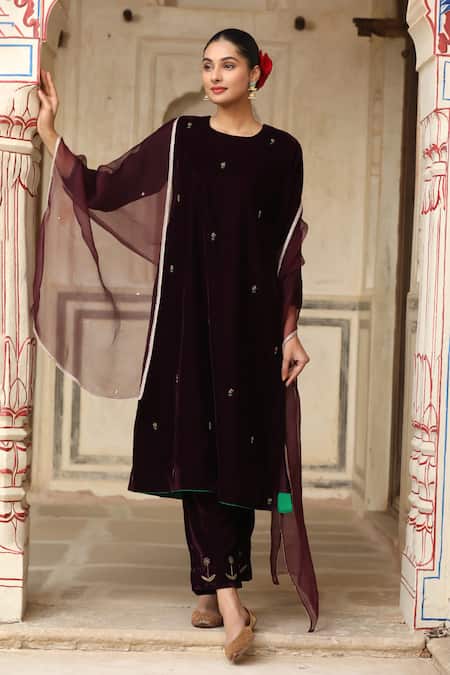 Shop_Trendy Tokari_Purple Velvet, Chiffon Cut Work, Embroidery, Sequins, Diamonds Dabka Kurta Set _Online_at_Aza_Fashions