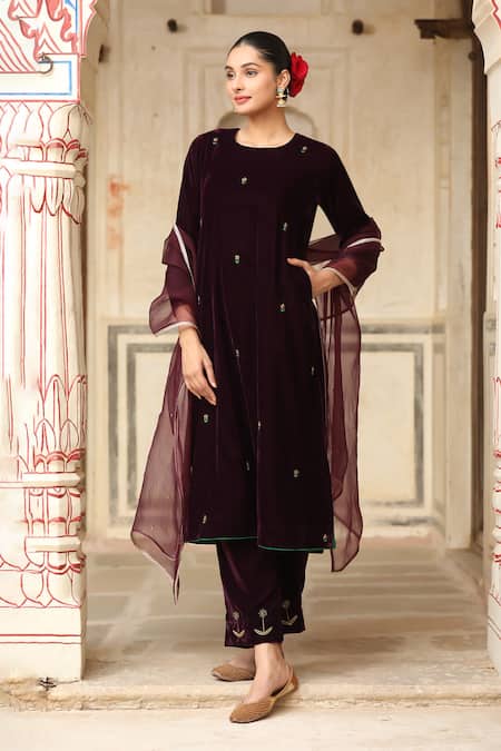 Buy_Trendy Tokari_Purple Velvet, Chiffon Cut Work, Embroidery, Sequins, Diamonds Dabka Kurta Set 