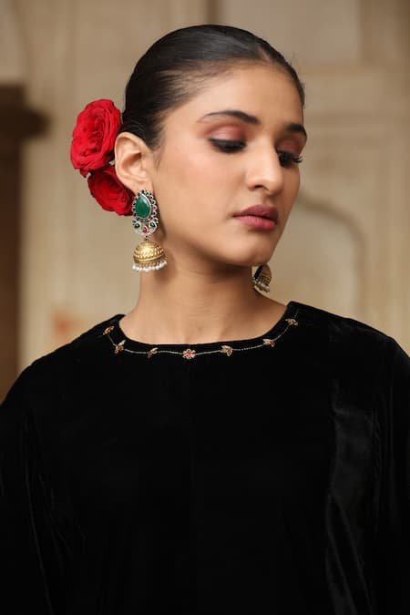 Trendy Tokari_Black Velvet, Chiffon Embroidery Round Neck Kurta Set _Online_at_Aza_Fashions
