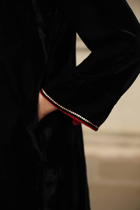 Buy_Trendy Tokari_Black Velvet, Chiffon Embroidery Round Neck Kurta Set _Online_at_Aza_Fashions