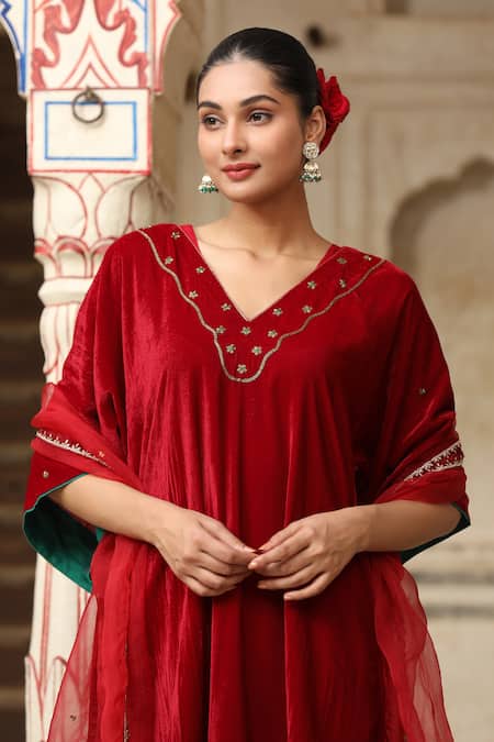 Trendy Tokari_Red Velvet Sequins, Embroidery V-neck Kaftan Kurta Set _Online_at_Aza_Fashions