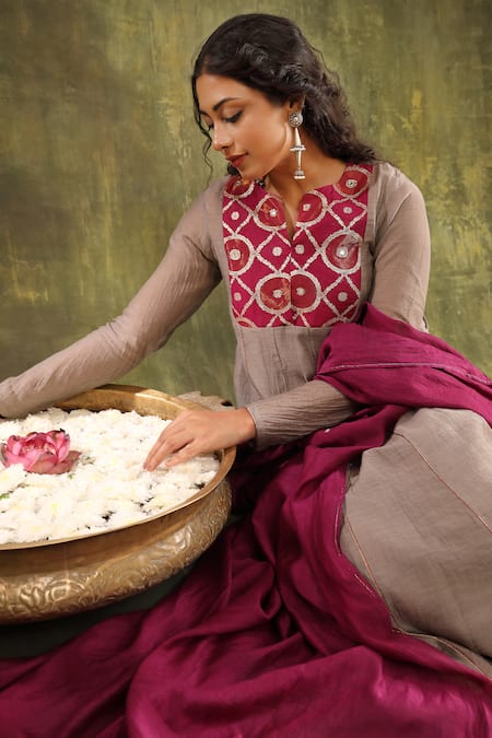 Trendy Tokari Gray Silk, Chanderi Brooches Split V-neck Brocade Patch Anarkali Set Online at Aza Fashions Trendy Tokari_Gray Silk, Chanderi Brooches Split V-neck Brocade Patch Anarkali Set _Online_at_Aza_Fashions