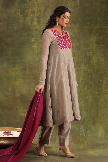 Trendy Tokari Gray Silk, Chanderi Brooches Split V-neck Brocade Patch Anarkali Set at Aza Fashions Trendy Tokari_Gray Silk, Chanderi Brooches Split V-neck Brocade Patch Anarkali Set _at_Aza_Fashions