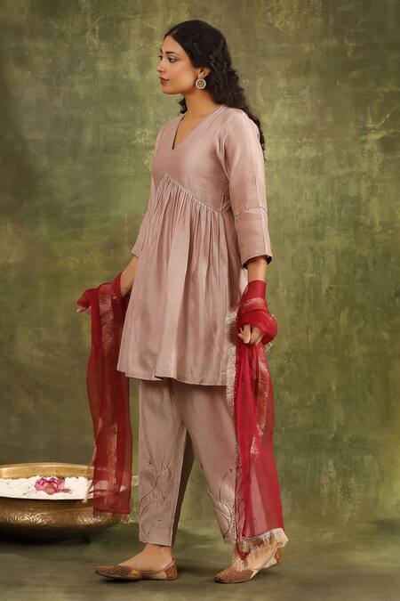 Trendy Tokari Pink Silk, Chanderi Embroidery, Lace V-neck Kiran A-line Short Kurta Set at Aza Fashions Trendy Tokari_Pink Silk, Chanderi Embroidery, Lace V-neck Kiran A-line Short Kurta Set _at_Aza_Fashions