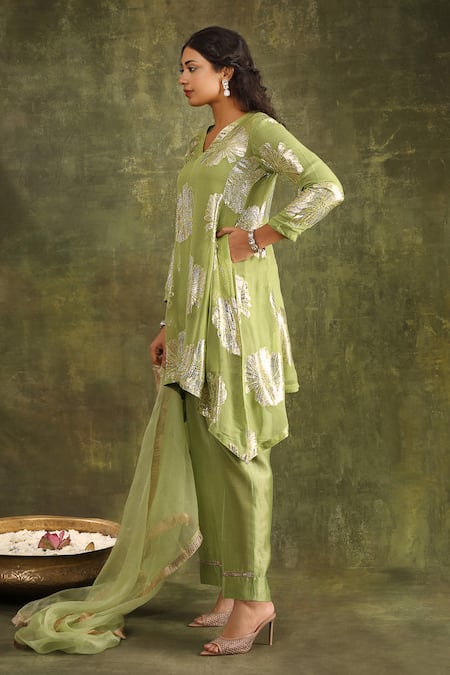 Buy Trendy Tokari Green , Chanderi Embroidery, Lace Floral Asymmetric Kurta Pant Set Buy_Trendy Tokari_Green , Chanderi Embroidery, Lace Floral Asymmetric Kurta Pant Set