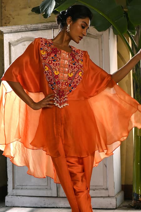 Usha Bagri Phool Embroidered Cape & Dhoti Pant Set 