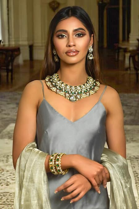 Shop Amaara Jewels Green Embroidery, Diamonds Matte Gold Collar Necklace Set at Aza Fashions Shop_Amaara Jewels_Green Embroidery, Diamonds Matte Gold Collar Necklace Set _at_Aza_Fashions