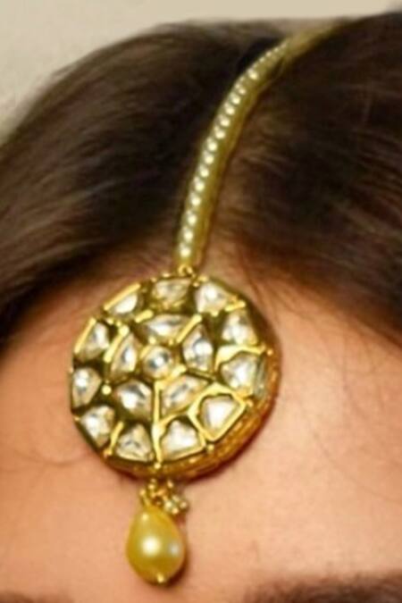 Amaara Jewels Gold Plated Polki Pearl Drop Maangtikka Online at Aza Fashions Amaara Jewels_Gold Plated Polki Pearl Drop Maangtikka _Online_at_Aza_Fashions