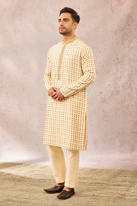Masaba_Ivory Viscose, Silk Zari, Sequins Neera Tropical Printed Kurta _Online_at_Aza_Fashions
