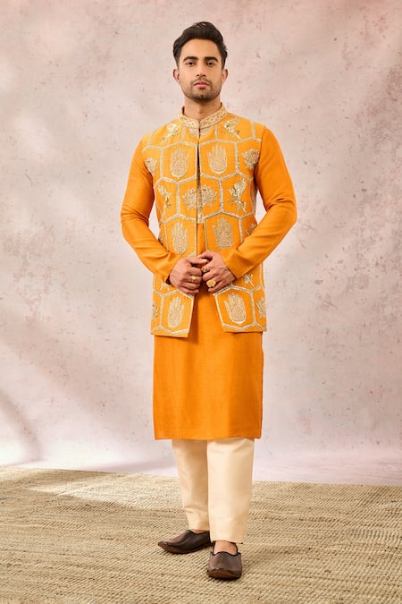 Masaba Sonchampa Embroidered Bundi & Kurta Set 