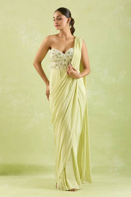 Samyukta Singhania Green Crepe Beads, Embroidery Sweetheart Neck Floral Saree Gown at Aza Fashions Samyukta Singhania_Green Crepe Beads, Embroidery Sweetheart Neck Floral Saree Gown _at_Aza_Fashions