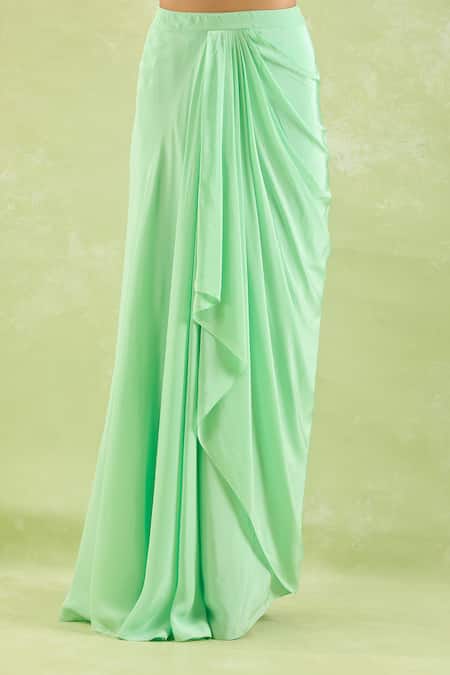 Shop Samyukta Singhania Green Crepe Embroidery Sweetheart Neck Floral Cropped Top And Skirt Set Online at Aza Fashions Shop_Samyukta Singhania_Green Crepe Embroidery Sweetheart Neck Floral Cropped Top And Skirt Set _Online_at_Aza_Fashions