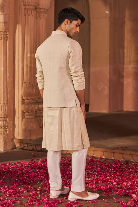 Shop Nidhika Shekhar Ivory Chanderi Silk, Cotton Embroidery Thread Bundi at Aza Fashions Shop_Nidhika Shekhar_Ivory Chanderi Silk, Cotton Embroidery Thread Bundi _at_Aza_Fashions