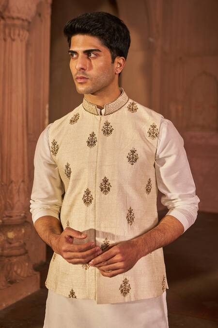 Nidhika Shekhar_Beige Silk, Chanderi, Linen Zari Zardozi And Dabka Embroidered Bundi _Online_at_Aza_Fashions