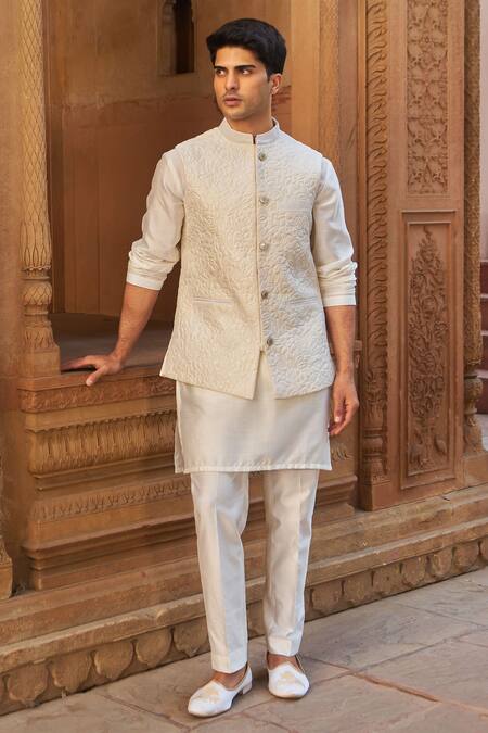 Buy Nidhika Shekhar Ivory Silk, Cotton Floral Quilted Bundi Online at Aza Fashions Buy_Nidhika Shekhar_Ivory Silk, Cotton Floral Quilted Bundi _Online_at_Aza_Fashions