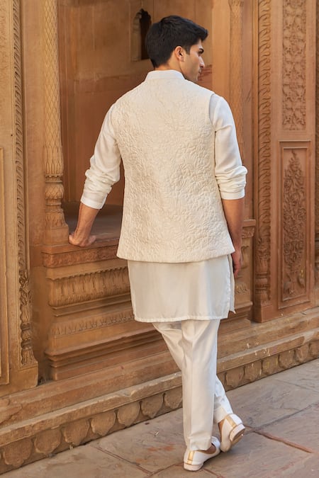 Shop Nidhika Shekhar Ivory Silk, Cotton Floral Quilted Bundi at Aza Fashions Shop_Nidhika Shekhar_Ivory Silk, Cotton Floral Quilted Bundi _at_Aza_Fashions