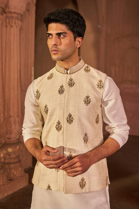 Nidhika Shekhar_Beige Silk, Chanderi, Linen, Cotton Zari, Zardozi Dabka Bundi Kurta Set _Online_at_Aza_Fashions