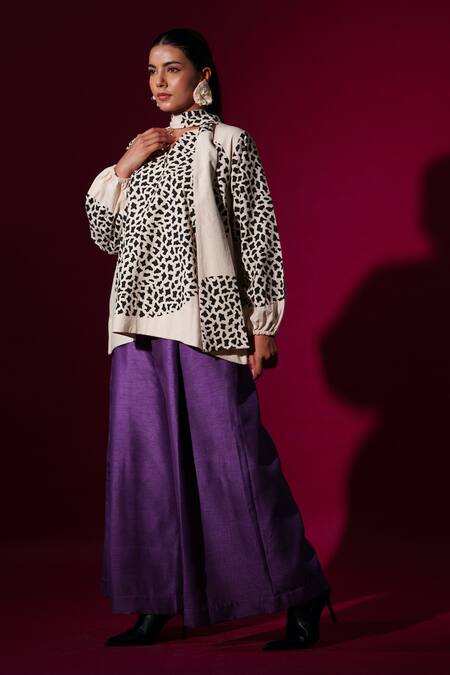 Stoique_Beige Cotton Abstract Handblock Print Tie-up Top _Online_at_Aza_Fashions