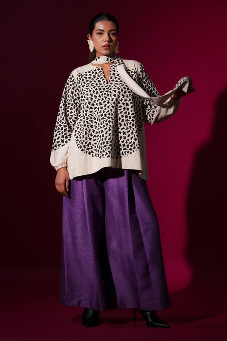 Shop_Stoique_Beige Cotton Abstract Handblock Print Tie-up Top 