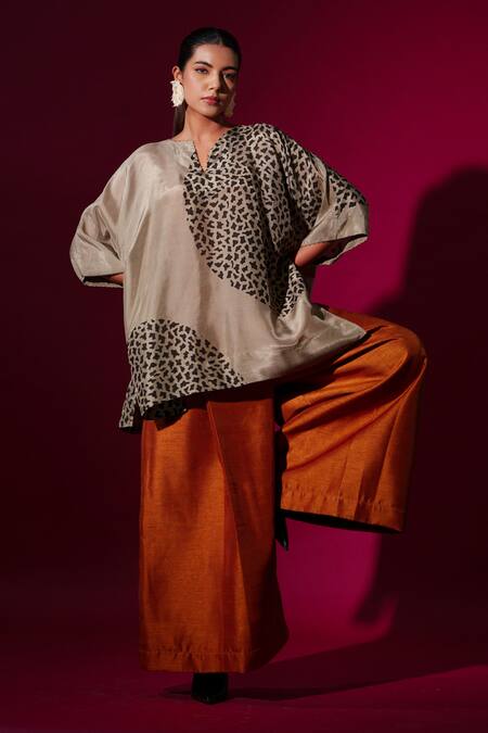 Buy_Stoique_Gray Silk Embroidery Open Neck Grey Abstract Handblock Print Top 