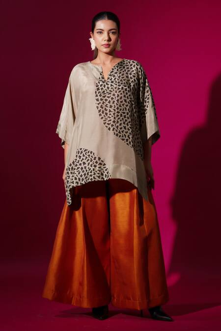 Buy_Stoique_Orange Muslin Rust Plain Flared Trouser 