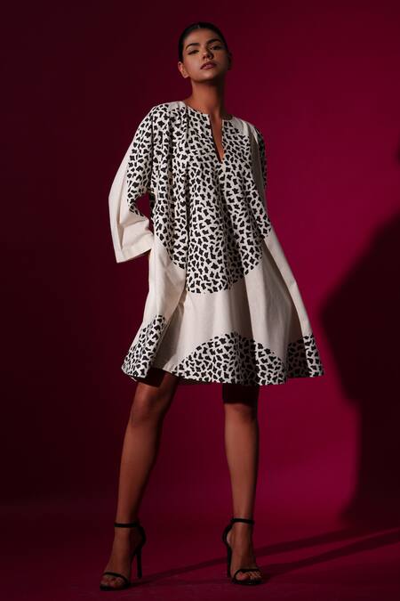 Stoique_White Muslin Open Neck Abstract Block Print Flared Dress _at_Aza_Fashions