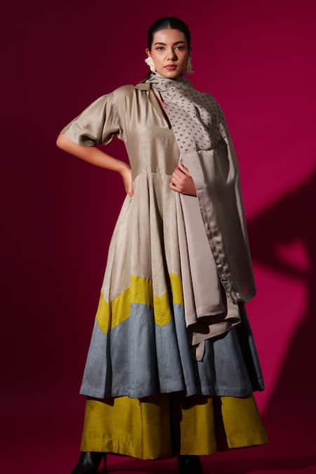 Shop_Stoique_Gray Embroidery Grey Bandhani Block Print Scarf _Online_at_Aza_Fashions