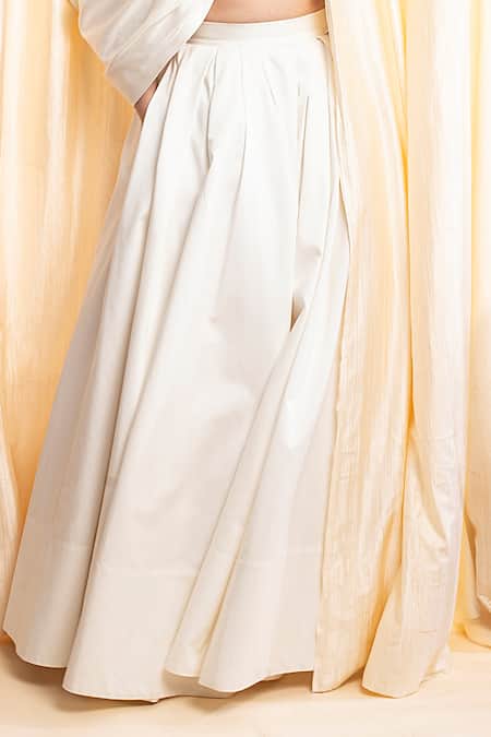 Shop_Gauri & Nainika_Ivory Cotton Pleated Skirt _at_Aza_Fashions