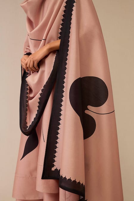 Shop Ampm Pink Chanderi Piping, Embroidery V-neck Blush Bird Flower Kurta Palazzo Set Online at Aza Fashions Shop_Ampm_Pink Chanderi Piping, Embroidery V-neck Blush Bird Flower Kurta Palazzo Set _Online_at_Aza_Fashions