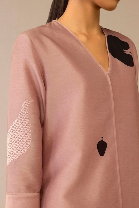 Ampm Pink Chanderi Piping, Embroidery V-neck Blush Bird Flower Kurta Palazzo Set at Aza Fashions Ampm_Pink Chanderi Piping, Embroidery V-neck Blush Bird Flower Kurta Palazzo Set _at_Aza_Fashions