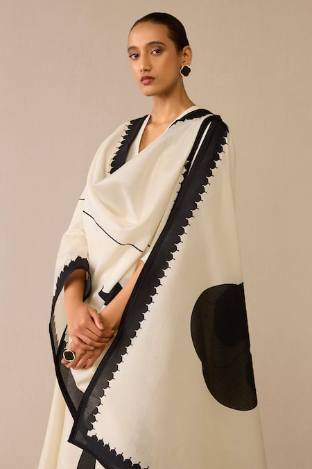 Shop_Ampm_Ivory Chanderi Piping, Embroidery V-neck Bird Flower Patterned Kurta Set _Online_at_Aza_Fashions