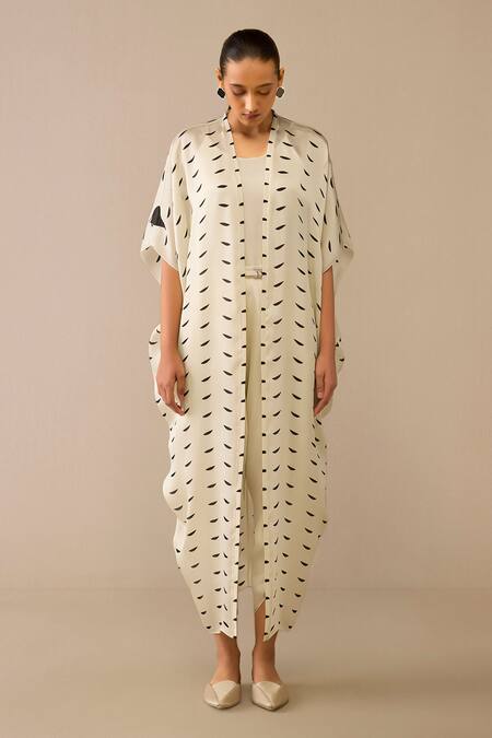 Ampm Ivory Organza Crescent Pattern Cape Dhoti Pant Set at Aza Fashions Ampm_Ivory Organza Crescent Pattern Cape Dhoti Pant Set _at_Aza_Fashions