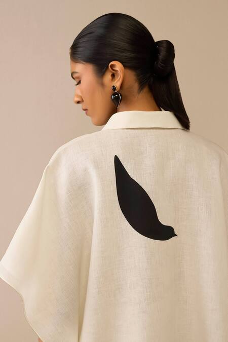 Buy Ampm Ivory Cotton, Linen Shawl Neck Flared Shirt And Pant Set Buy_Ampm_Ivory Cotton, Linen Shawl Neck Flared Shirt And Pant Set