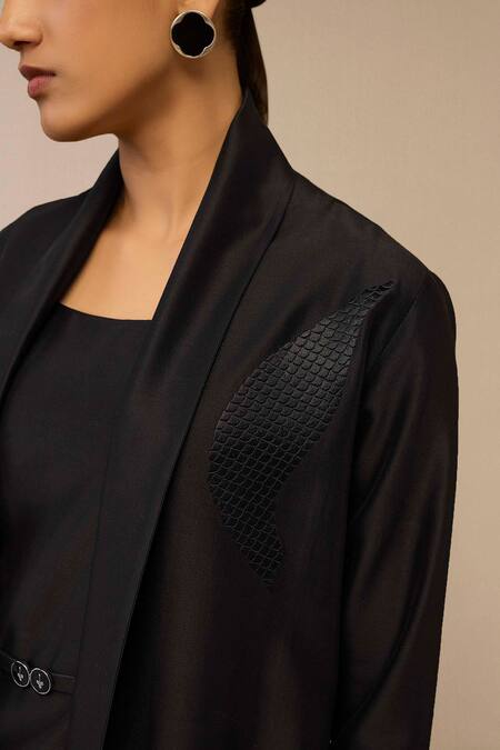 Ampm Black Chanderi Embroidery Round Neck Color Block Quilted Jacket And Dress Set Online at Aza Fashions Ampm_Black Chanderi Embroidery Round Neck Color Block Quilted Jacket And Dress Set_Online_at_Aza_Fashions