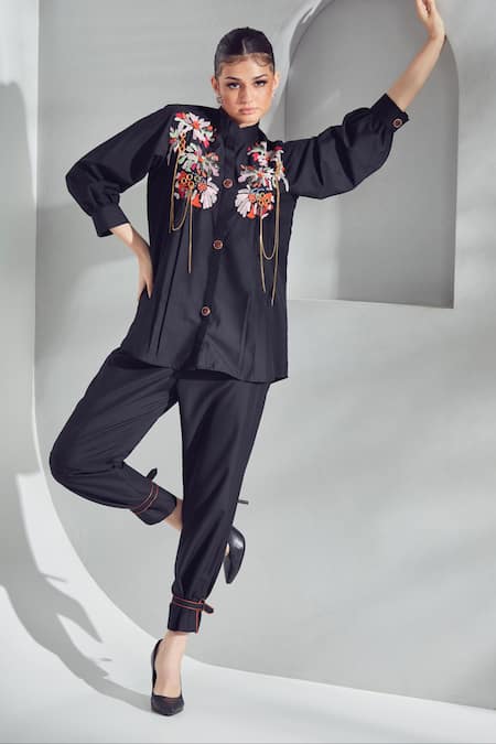 SHAGUN NAGI THE LABEL Floral Thread Embroidered Shirt & Pant Set 