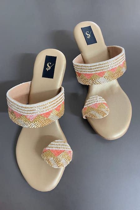 House Of Dhwni Singhvi Gold Cutdana Pearl Embellished Wedges 