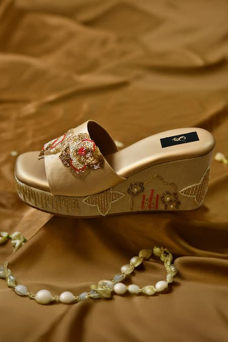 House Of Dhwni Singhvi_Gold Cut Work, Pearls Rose Cutdana Embellished Wedges _Online_at_Aza_Fashions