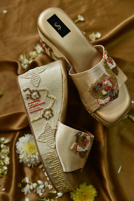 House Of Dhwni Singhvi Rose Cutdana Pearl Embellished Wedges 