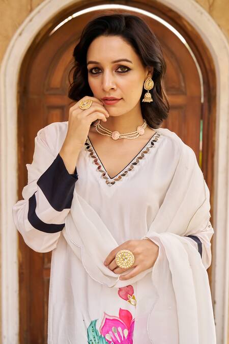 Negra Elegante Black Silk, Modal, Organza Cut Work, Sequins, Colorblock Embroidered Kurta Set Online at Aza Fashions Negra Elegante_Black Silk, Modal, Organza Cut Work, Sequins, Colorblock Embroidered Kurta Set _Online_at_Aza_Fashions