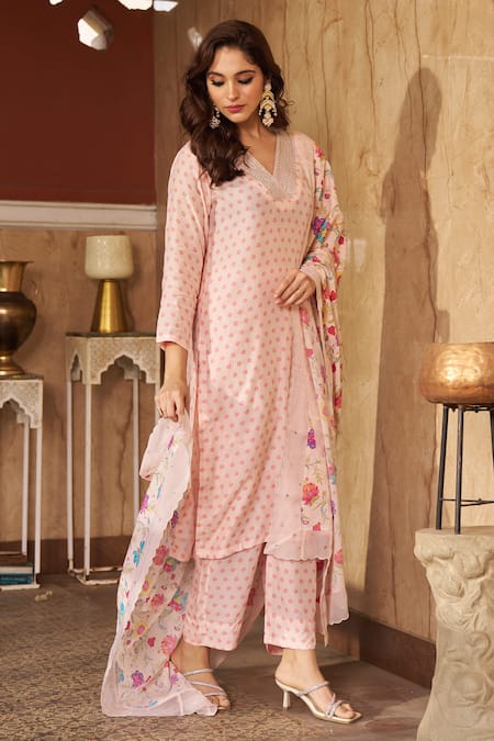 Shop_Negra Elegante_Pink Cotton, Silk Zari, Cut Work, Abstract Print Kurta Set With Dupatta _Online_at_Aza_Fashions